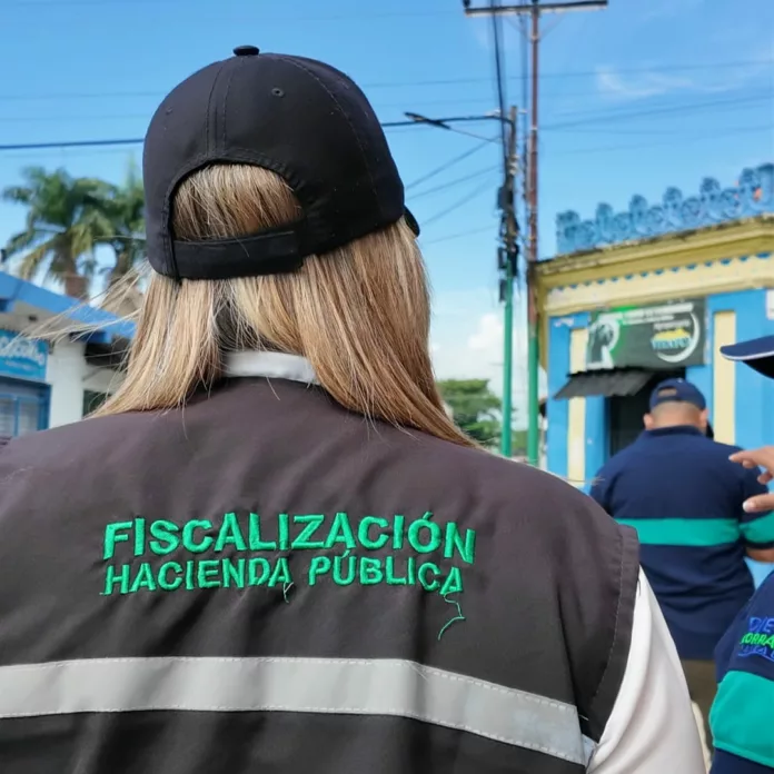 Autoridades en San Joaquín verifican montos a BCV en comercios