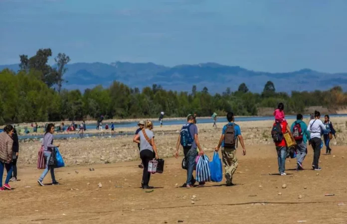 56941614-32a5-42fb-9375-03ff45259910