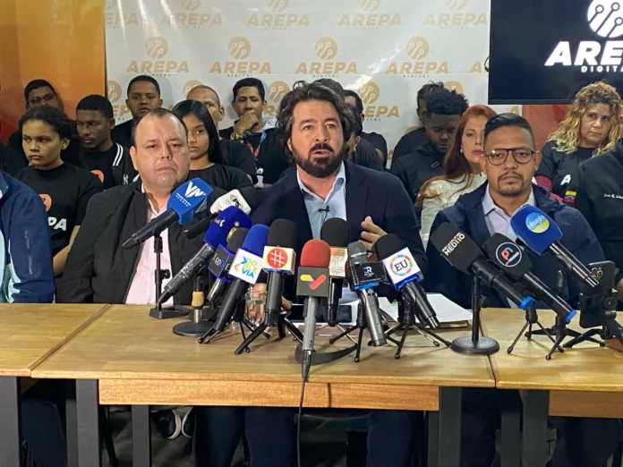 Daniel Ceballos aseveró que Maduro quiere hacer una Constitución
